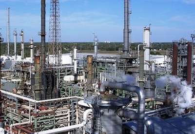 عرضه 18 هزار تن مواد پلیمری و شیمیایی در بورس کالای ایران
