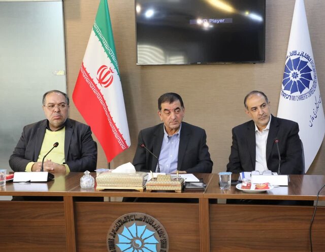 حضور هیئت بلندپایه اقتصادی و تجاری عمان در شیراز